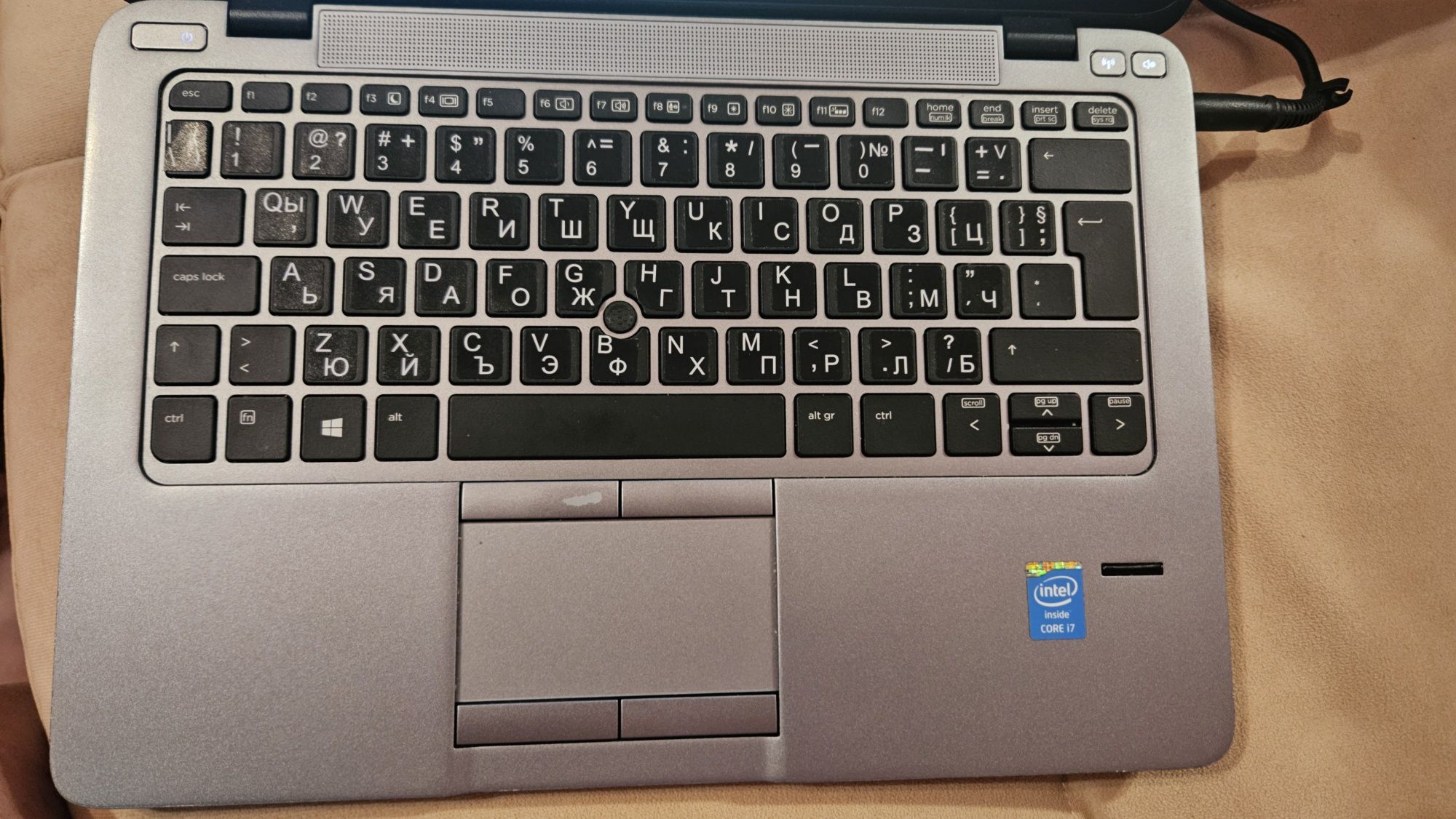 Лаптоп HP EliteBook 820 G2