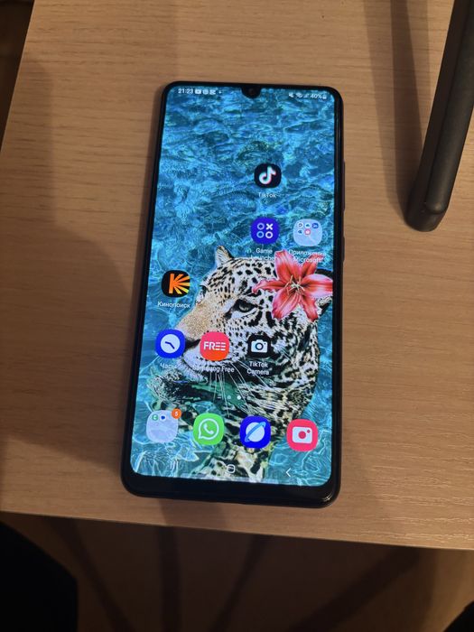 Продам Самсунг А 32