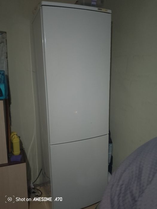 Холодильник Б/у продам