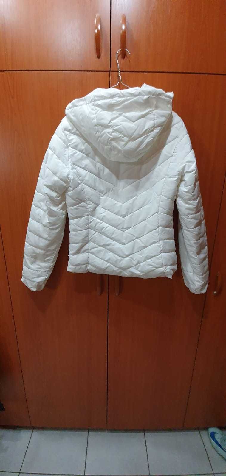 Geaca dama,marimea 38,marca Stradivarius