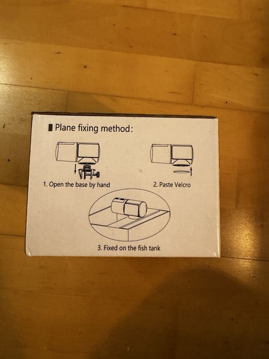 Hranitor automat pesti