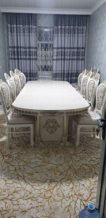 12 kishilik stol-stul Yong’oq srochna