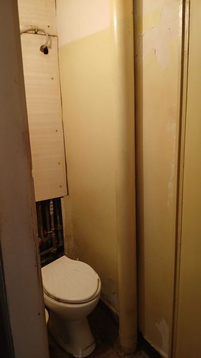 Продавам тристаен в Здравец изток