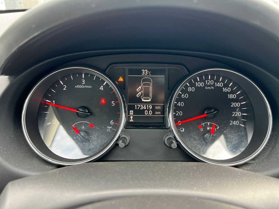 Nissan Qashqai facelift 2012 Avariat euro 5 1.6 diesel 4x4 173.000km