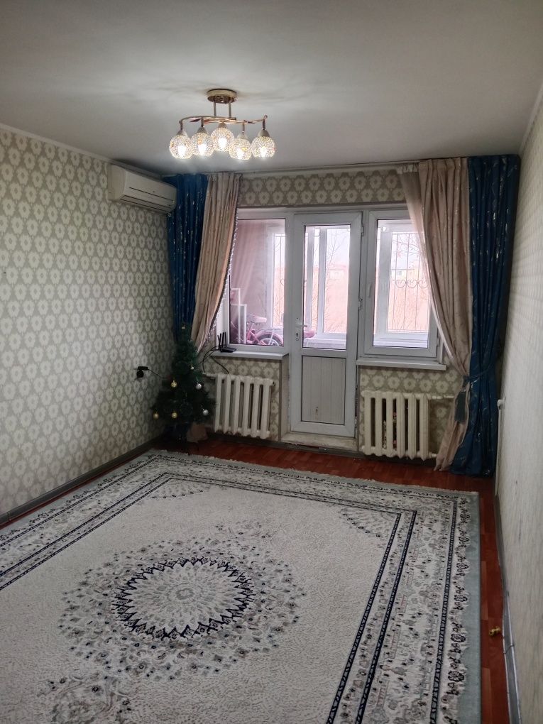 Продам 2 ком Центр города