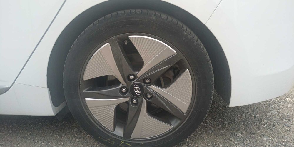 Hyundai Ioniq Hibrid