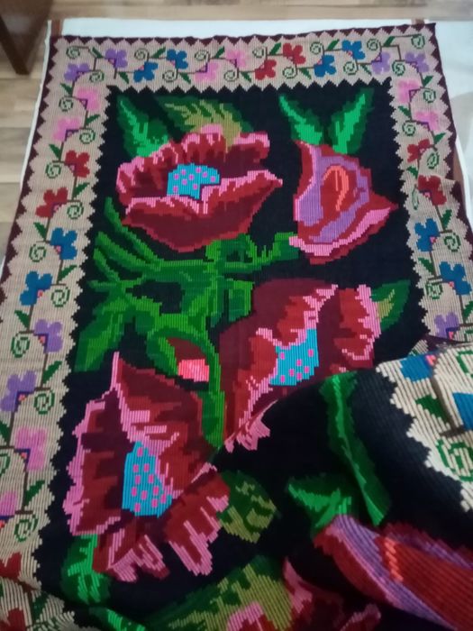 Covor lana motiv national