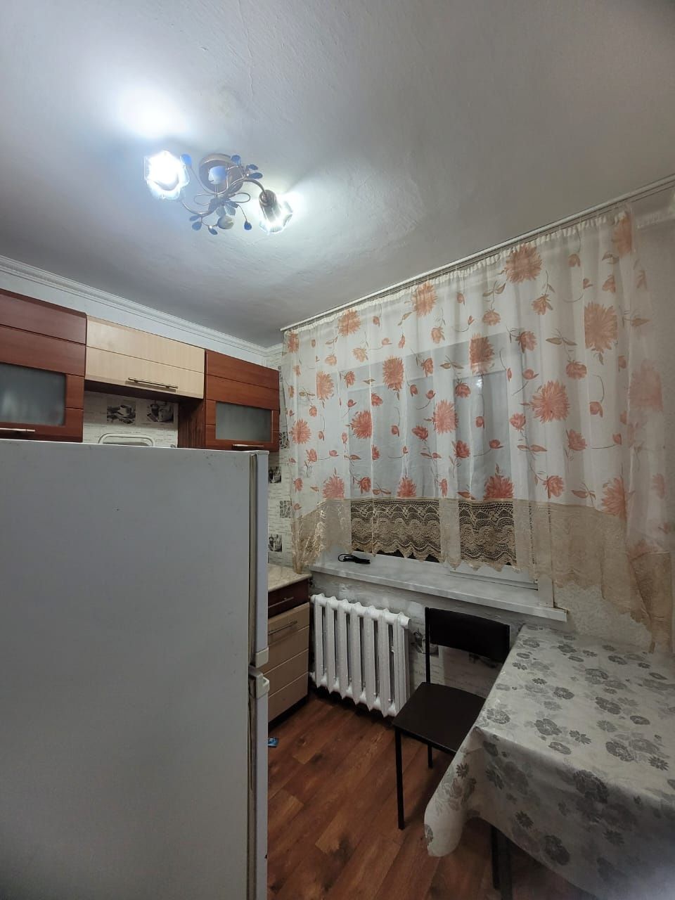 Продам 2 комн.квартиру на 1 микрорайоне