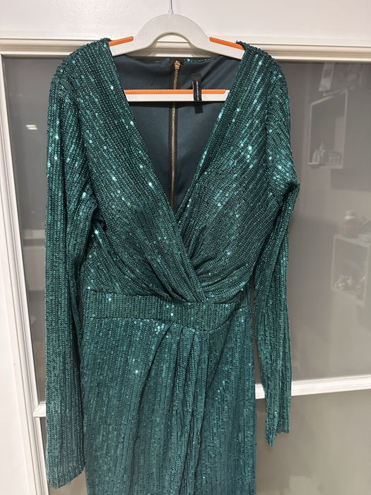 Страхотна рокля с пайети