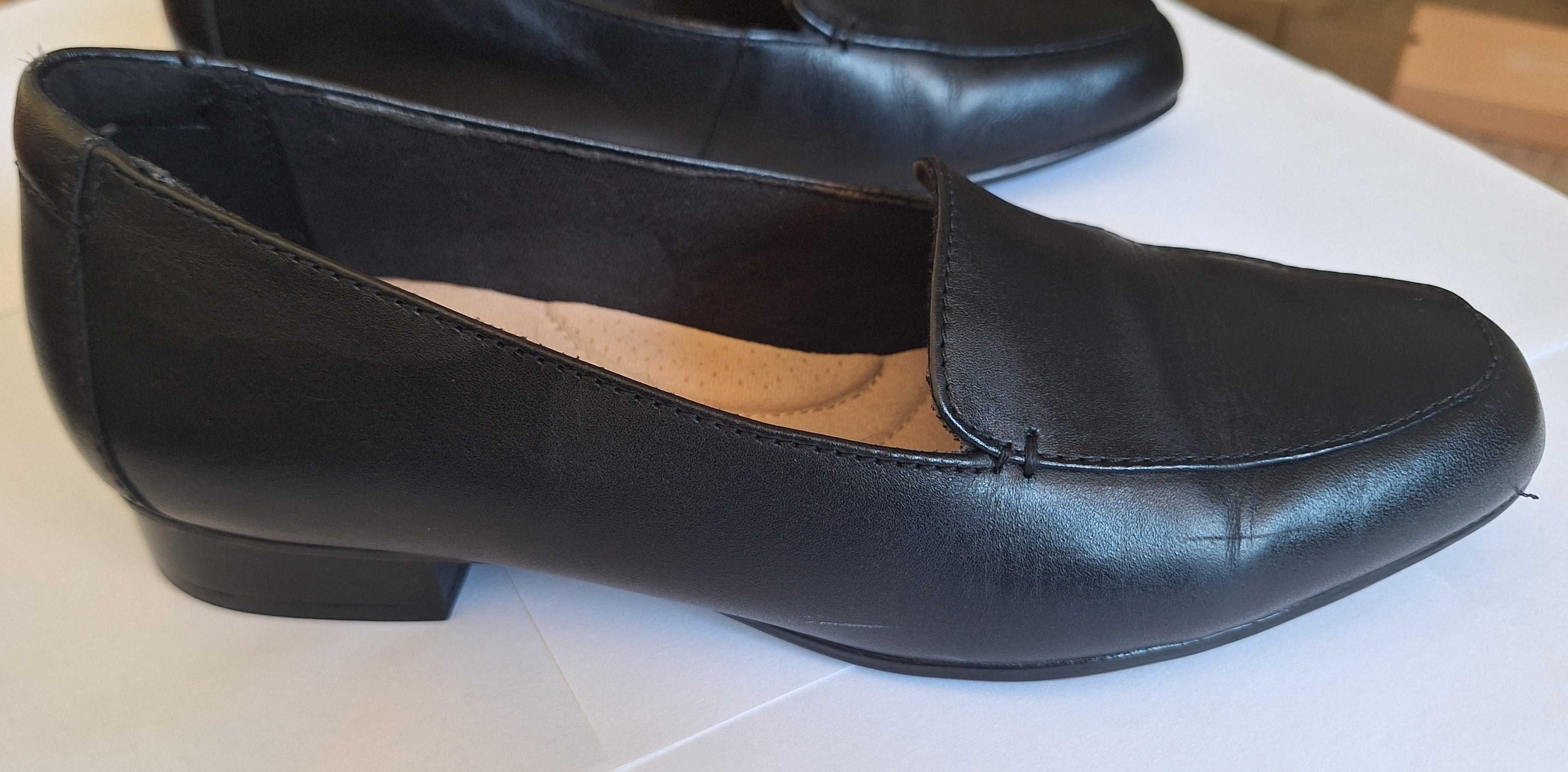 Кожени дамски офис мокасини Clarks