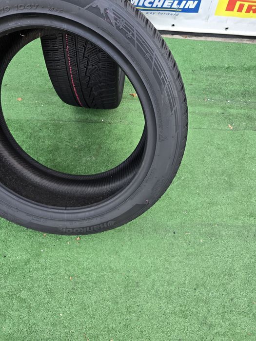 255.45.19 hankook m+s