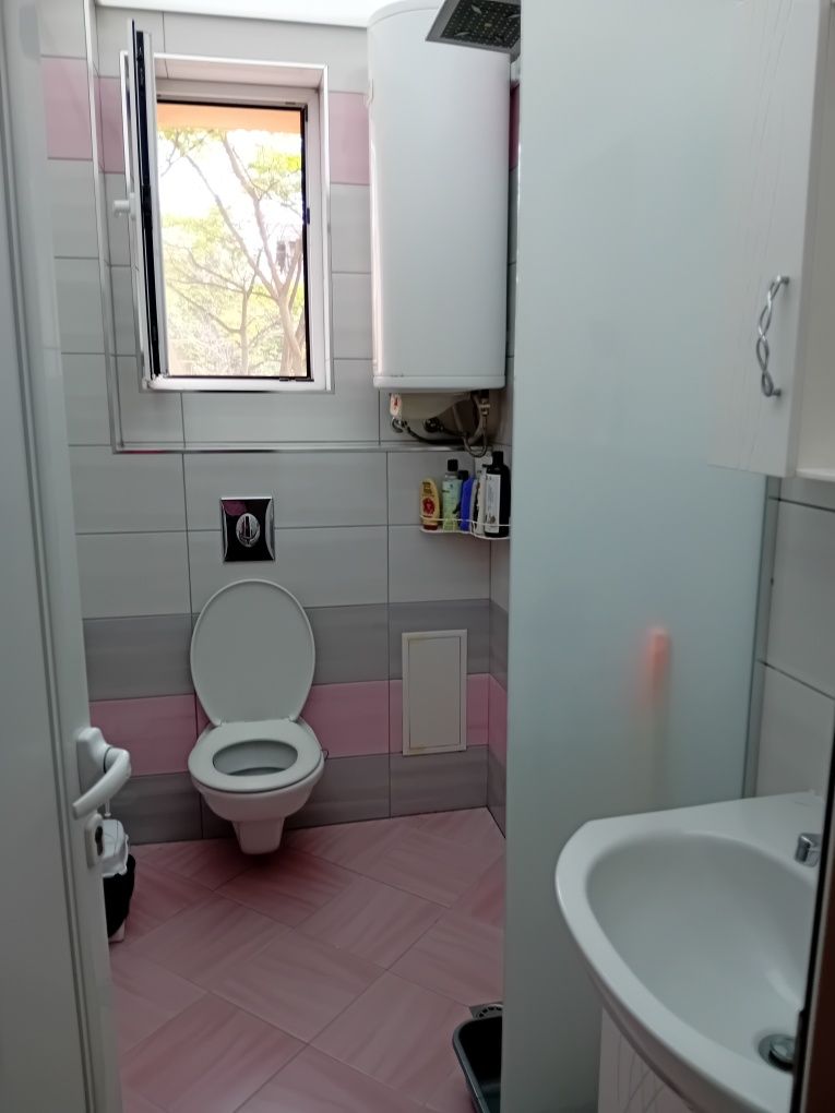 Дава се под наем Тристаен апартамент в Варна, Виница - 100 кв.м за 433.5 € - Снимка #7