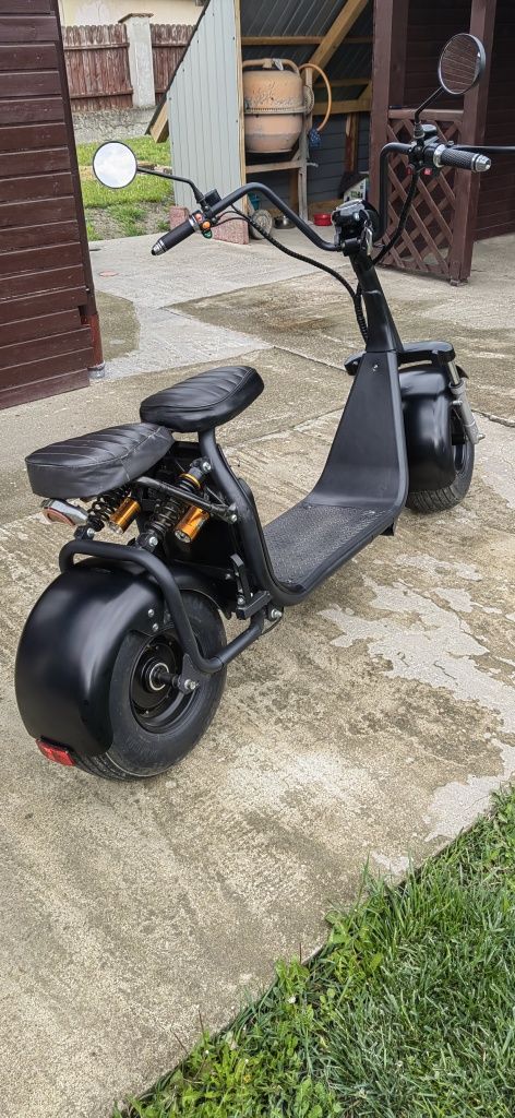 Vînd Scuter electric Harley