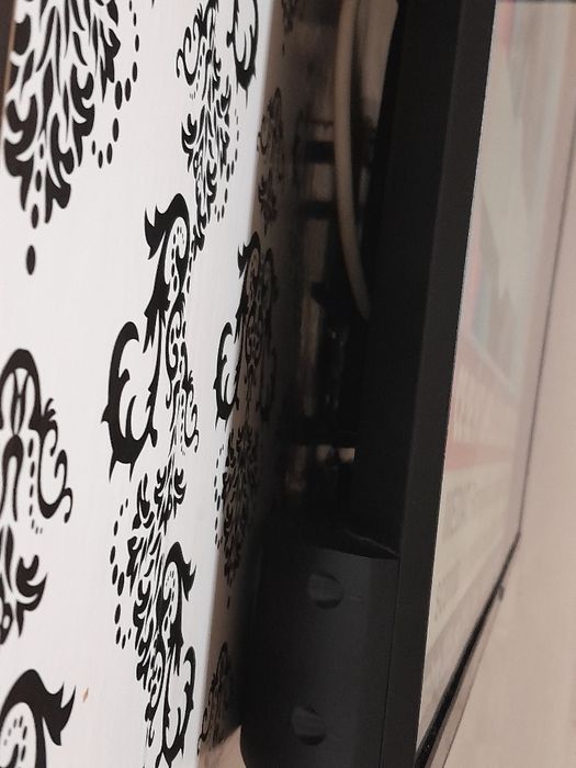 Televizor led smart 26 cm Defect
