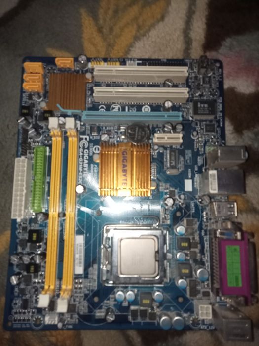 Продам материнскую плату от GIGABYTE