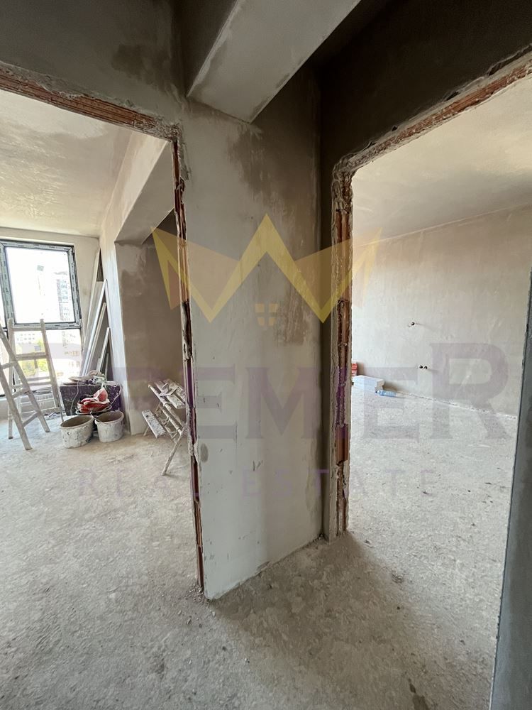 Продава се Четиристаен апартамент в София, Полигона - 140 кв.м за 2079 €/кв.м - Снимка #5