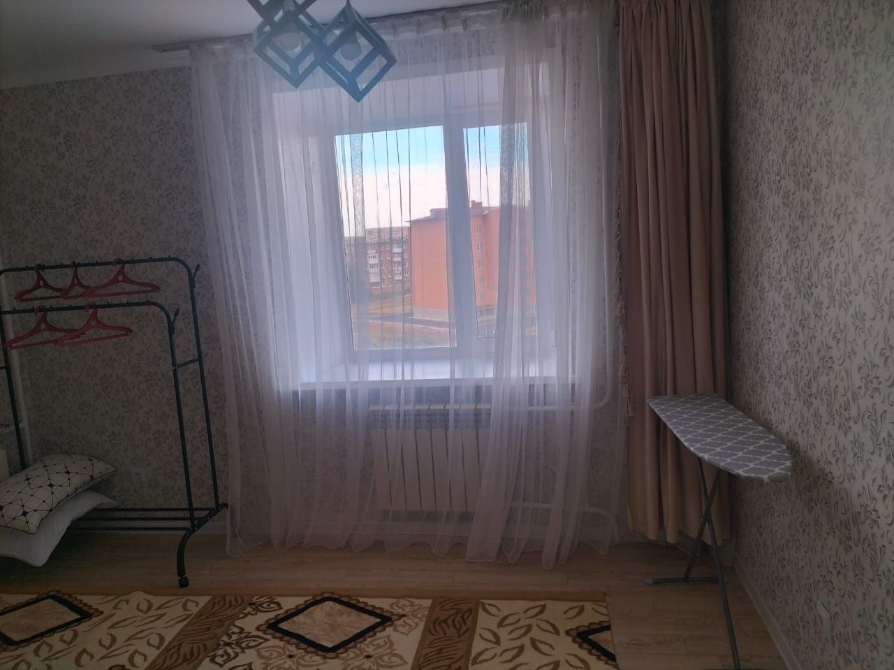 Продам 1 комн квар. 7-52-6 этаж.