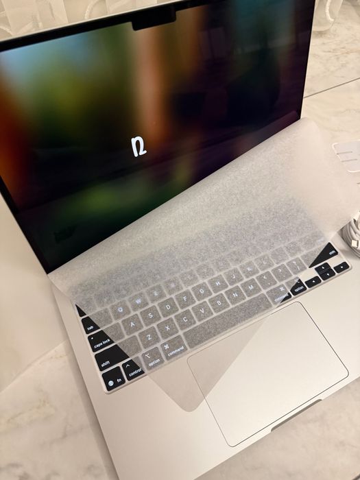 Macbook Air M4 13 16gb 256gb