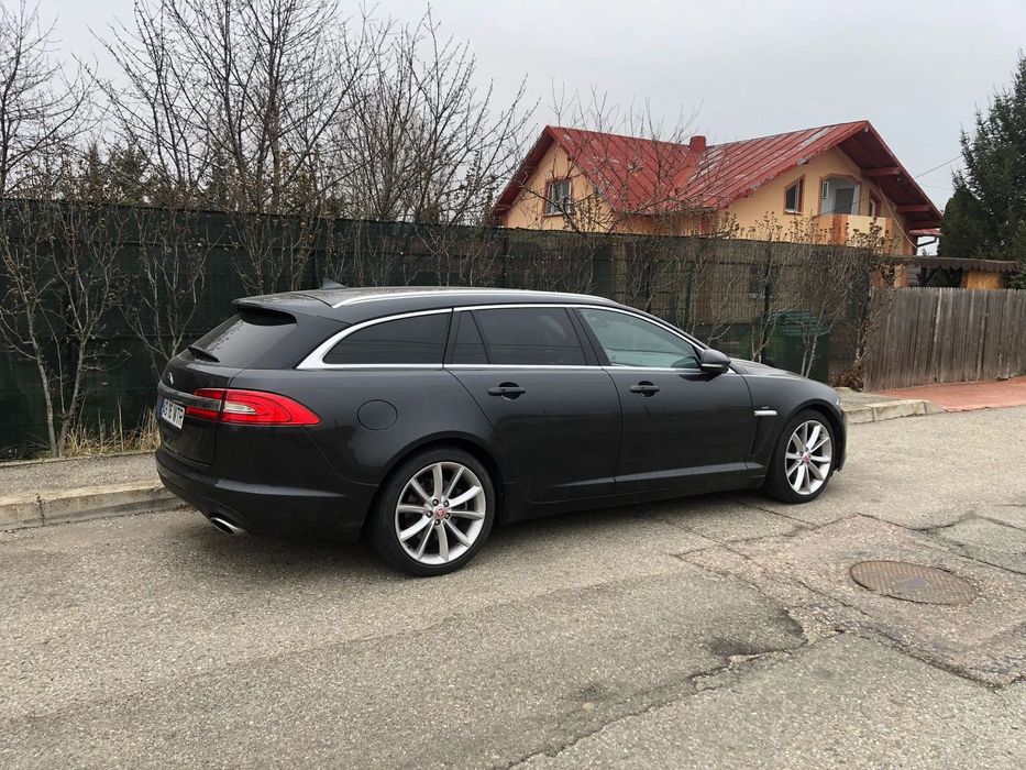 Jaguar XF Sportbrake - Premium Luxury - motor Ford !!