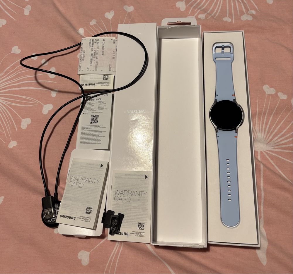 Смарт часовник Samsung Galaxy Watch FE