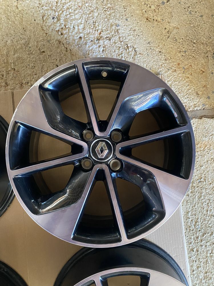 16 цола 4 х 100 мм Рено Зое , Клио . Renault Clio Zoe , Дачия , Нисан