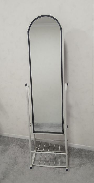 Зеркало напольное