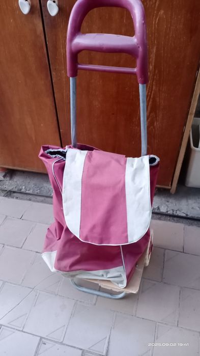 Хозяйственная сумка - тележка.