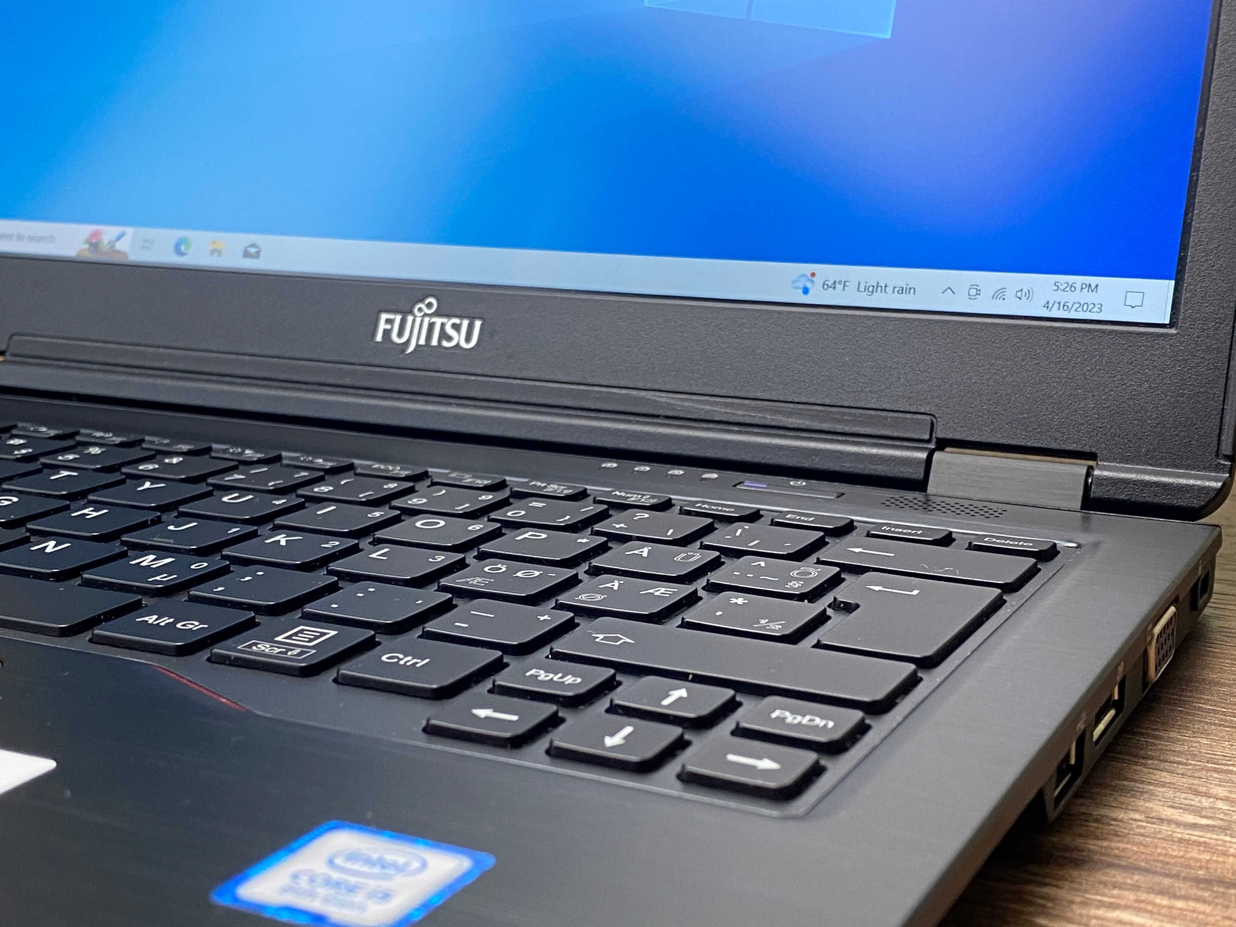 Лаптоп Fujitsu Lifebook U728, i5-8250U, 8 GB, 256GB SSD, 12.5" FullHD