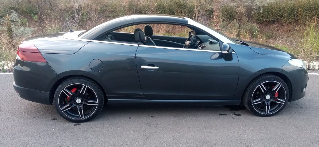 Vând Renault Megane 3 cabrio 1,5 DCI