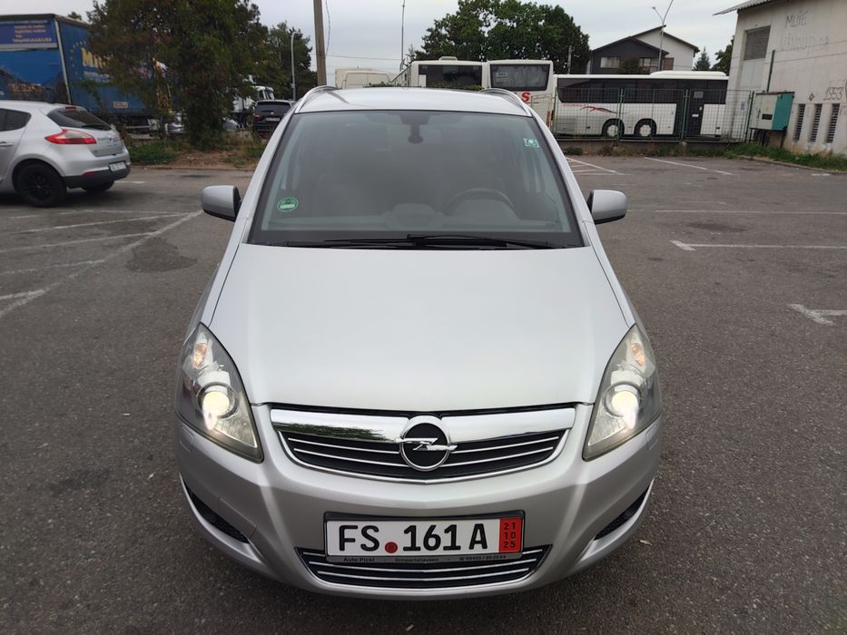 Opel Zafira B Facelift model Cosmo 1,6 benzină EcoFlex 115cp