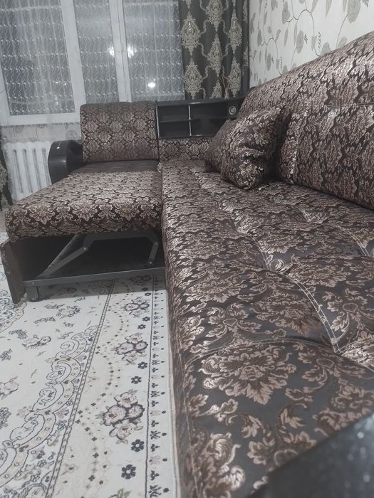 Мягкая мебель 4х метровый диван