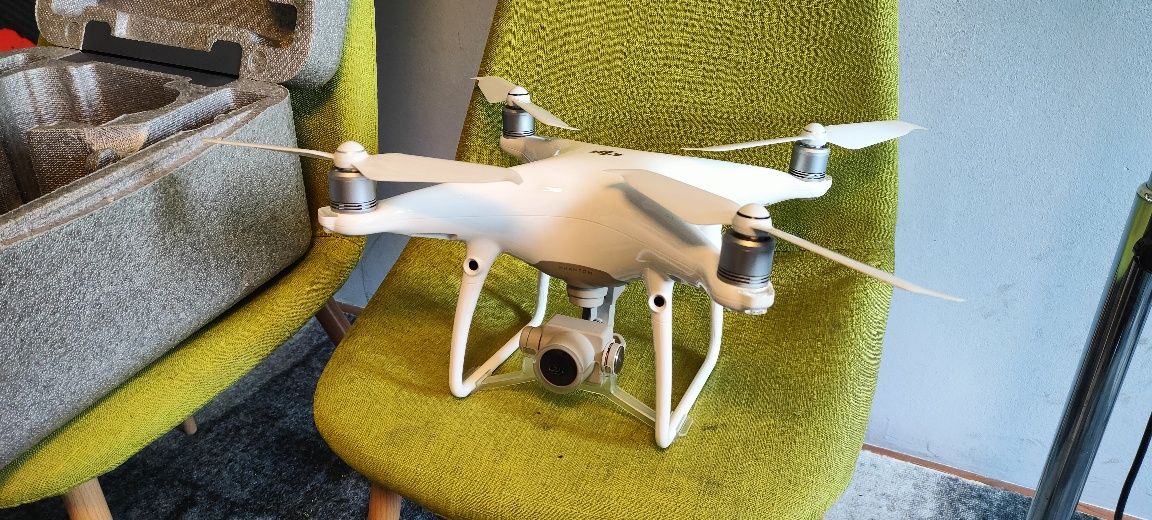 Drona Dji Phantom 4 Pro V2.0