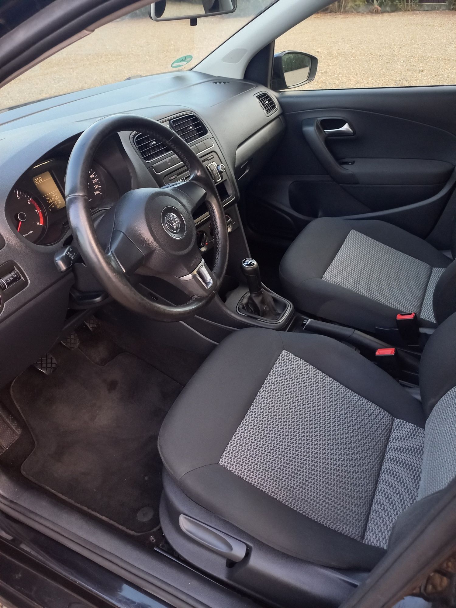 Polo 6r  2011 1.4 benzină