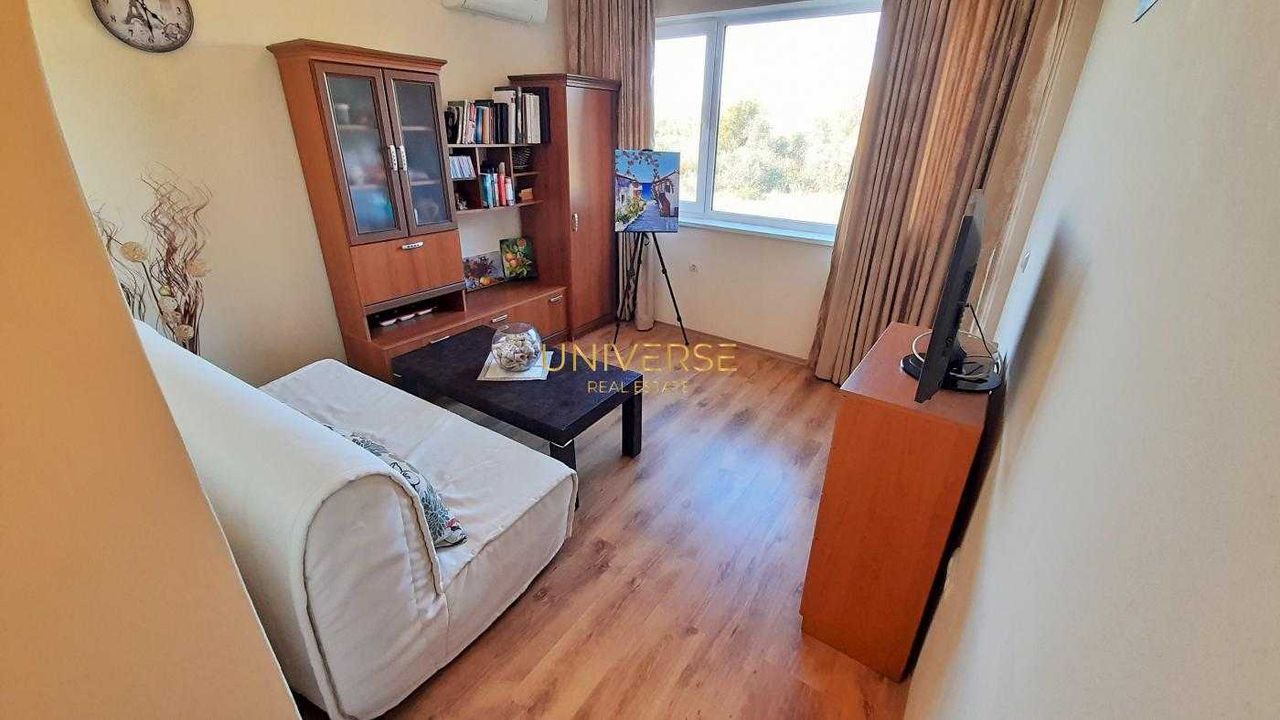 Продава се Двустаен апартамент в к.к. Слънчев бряг - 50 кв.м за 1310 €/кв.м - Снимка #1