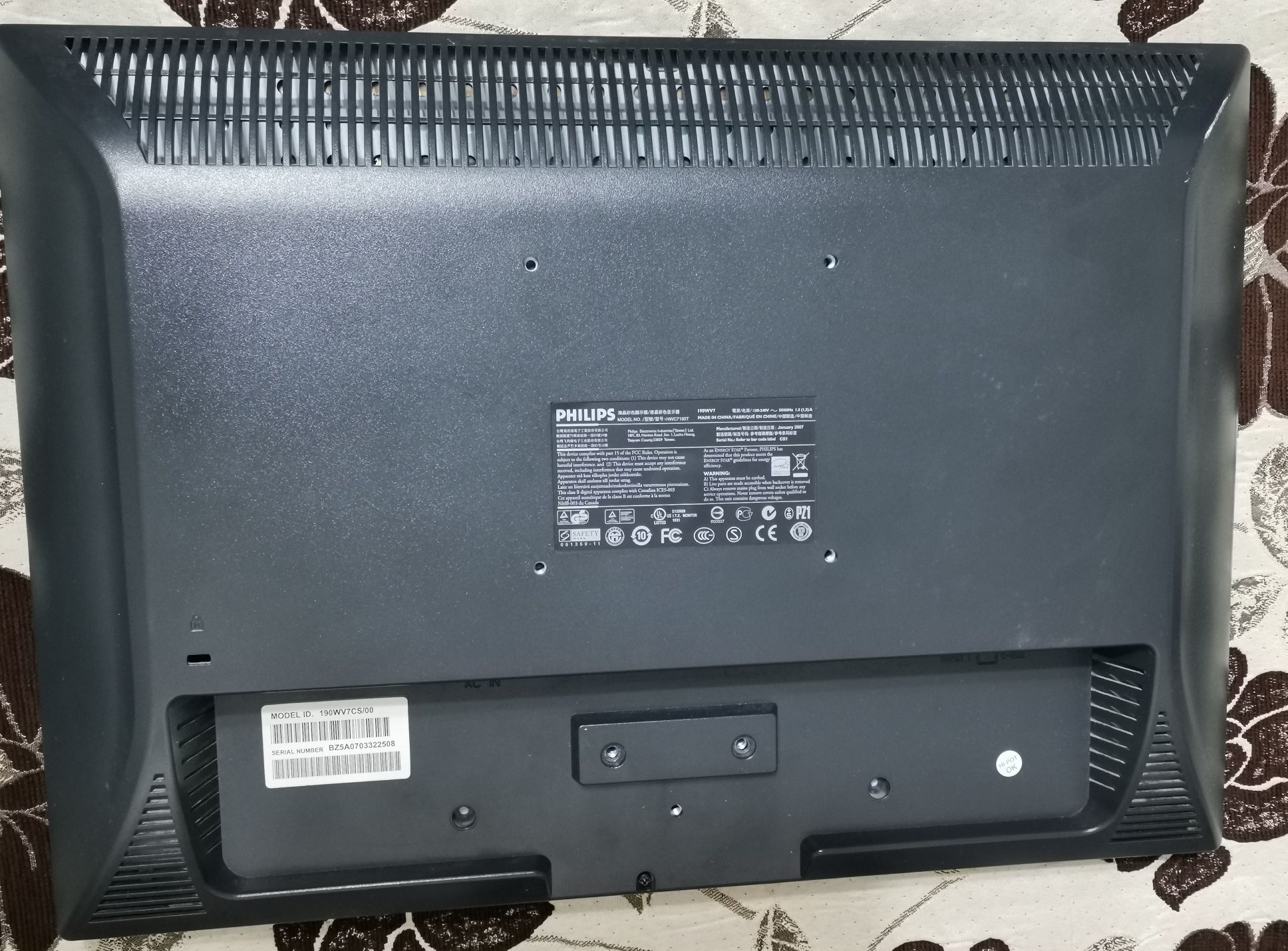 Монитор 19" Philips 190WV7