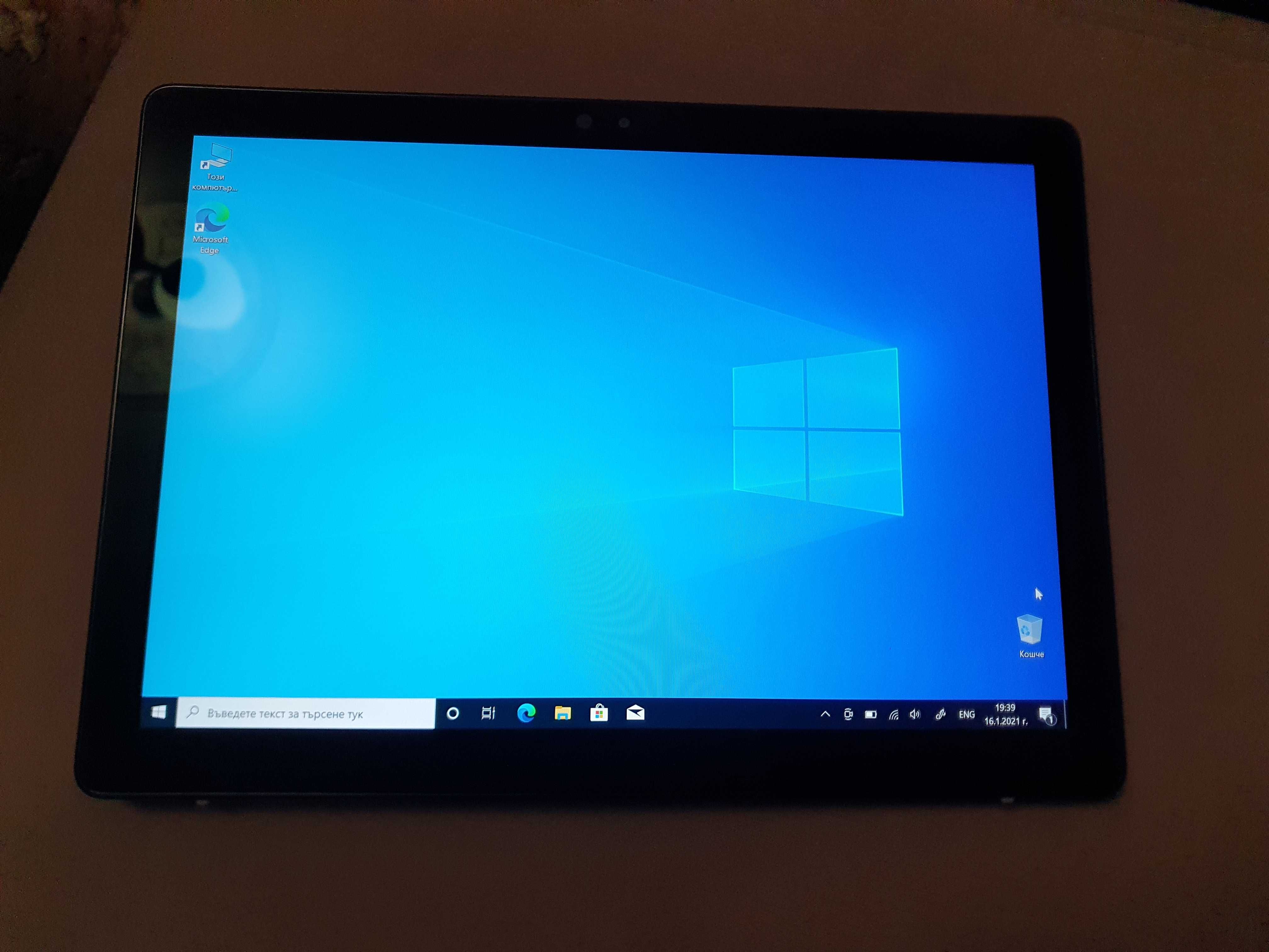 Лаптоп Dell Latitude 7210 2in1 чисто нов