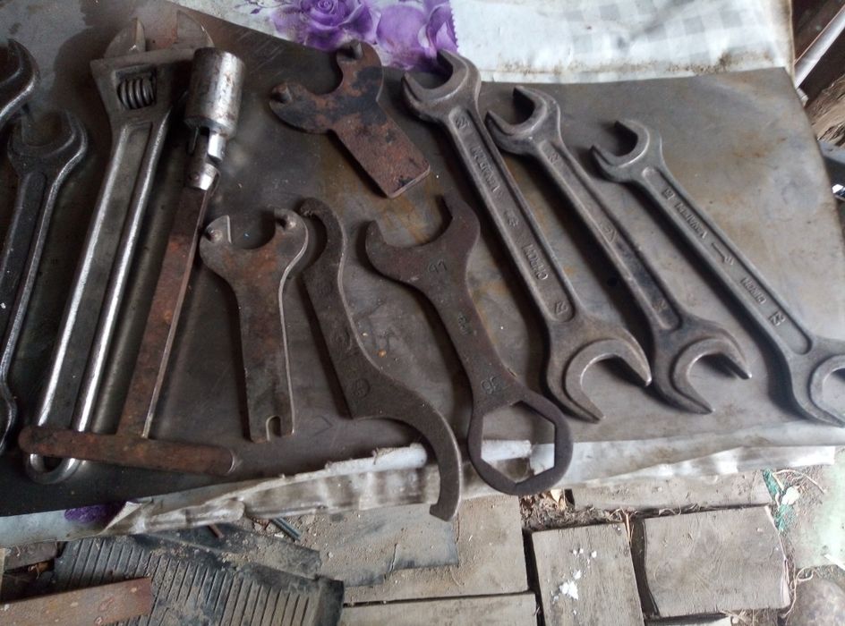 Продам гаечные ключи