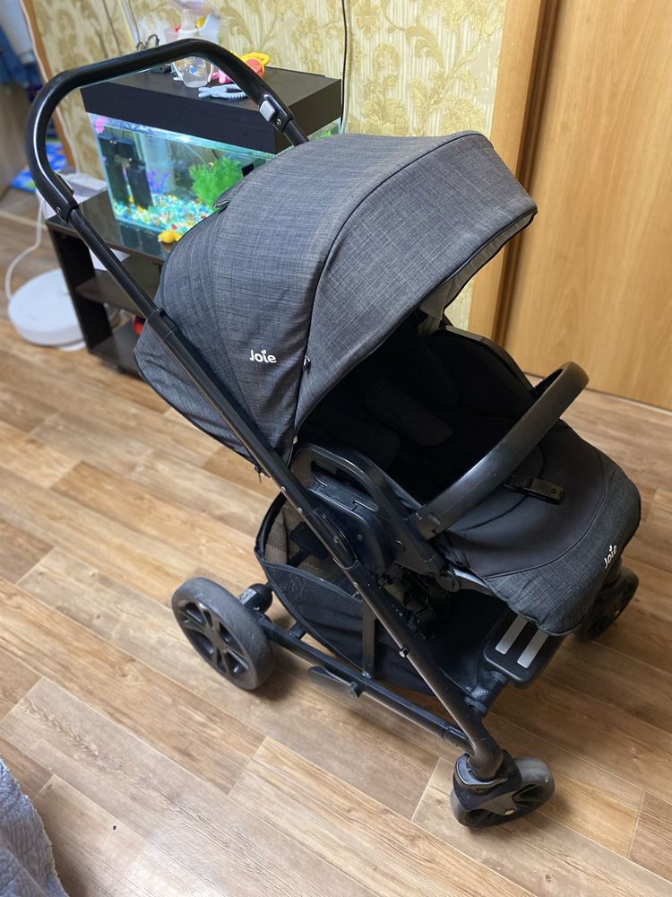 Коляска Joie Chrome 2в1