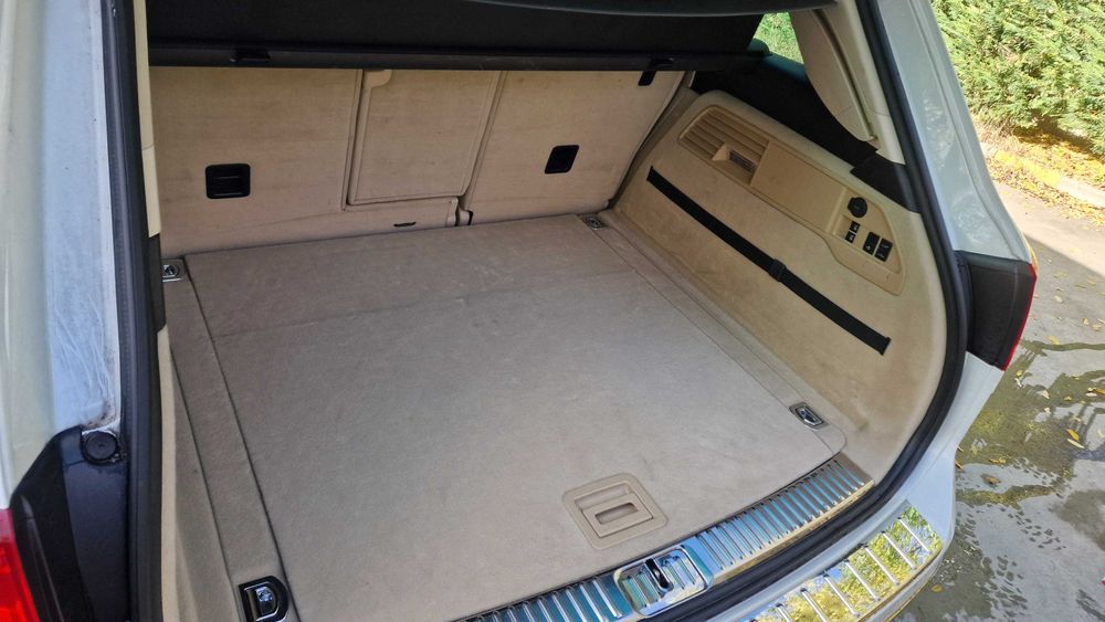 Volkswagen Touareg 2015 3.0 diesel V6, 262 cp, tva deductibil