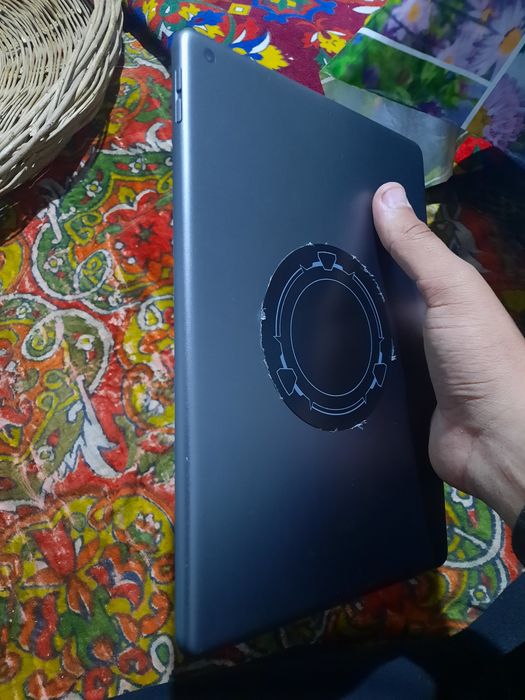 ipad 9 64/95yomks holati idyal kor dok bor ayibi umuman yoq