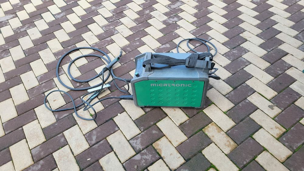 Aparat de sudura professional cu sarma Migatronic