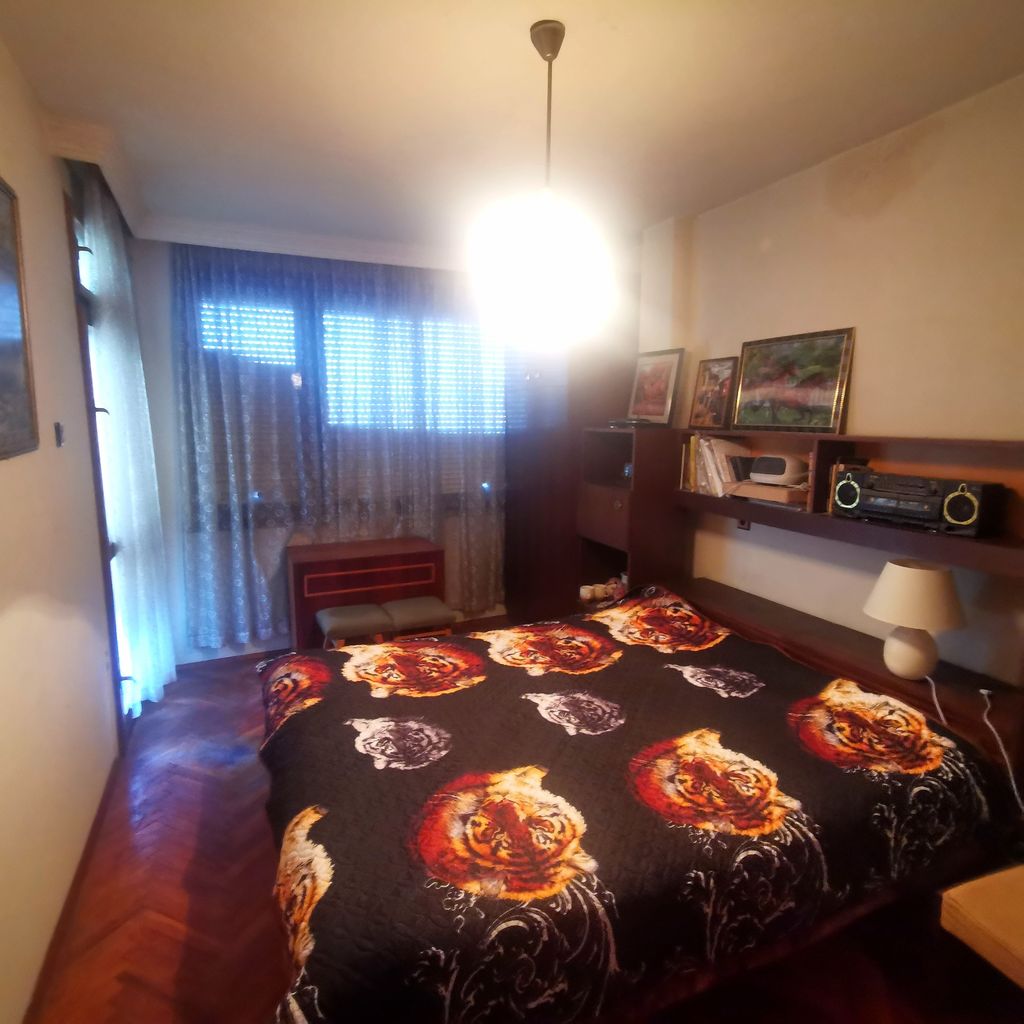 Продава се Четиристаен апартамент в Благоевград, Широк център - 107 кв.м за 851 €/кв.м - Снимка #8