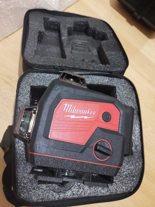 Nivela laser 16 linii, autonivelare și funcția Bluetooth music