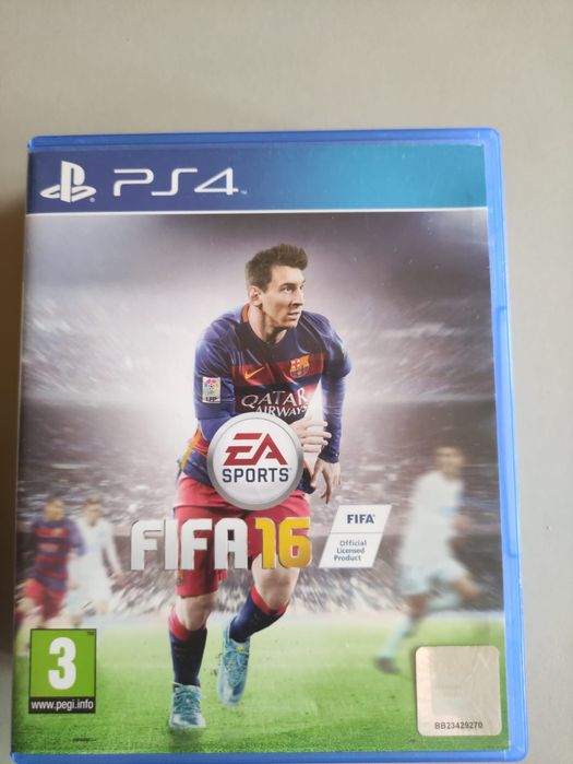 Vând PS4, 2 controlere, jocuri instalate