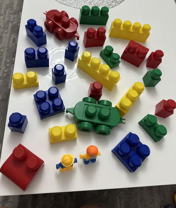 Lego cu piese mari