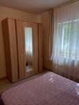Dau în chirie apartament cu o cameră situat în cartierul Rogerius .