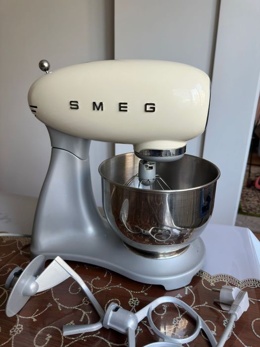 Миксер Smeg бежевый