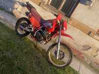 Vand Honda dominator nx500 sau dezmembrez
