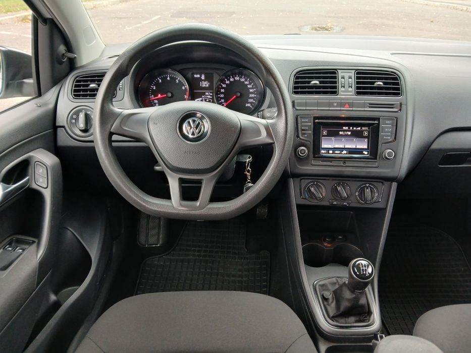 Polo an 2017 benzina proprietar in acte euro 6