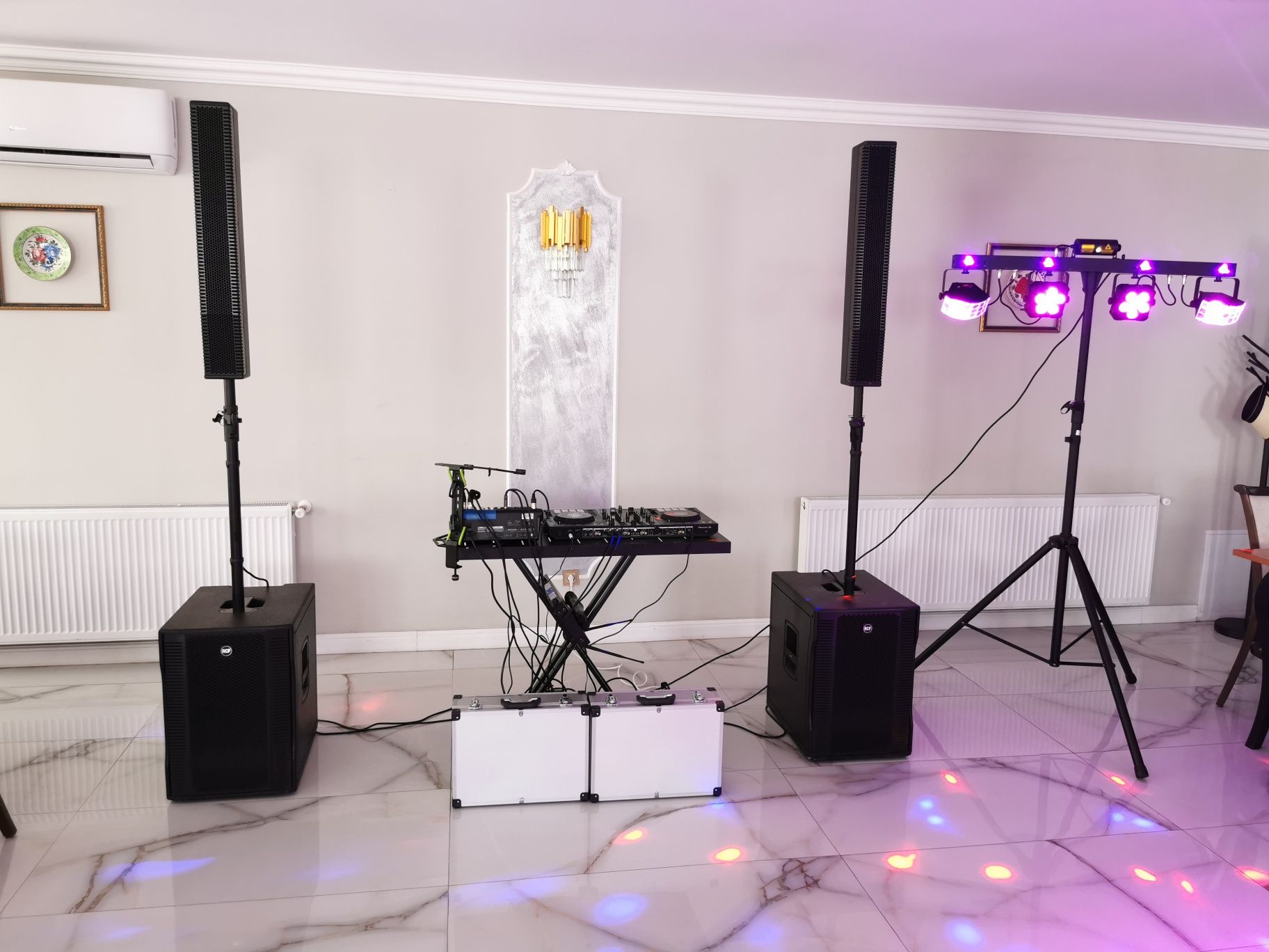 Închiriere RCF/Turbosound închiriez boxe, sonorizare consola DJ Lumini